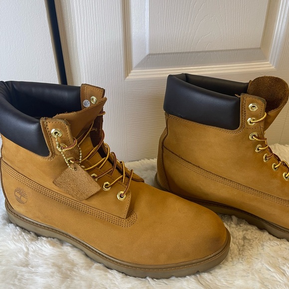 Timberland® Classic 6-Inch Waterproof Men’s Boot Size 13 - Picture 9 of 16